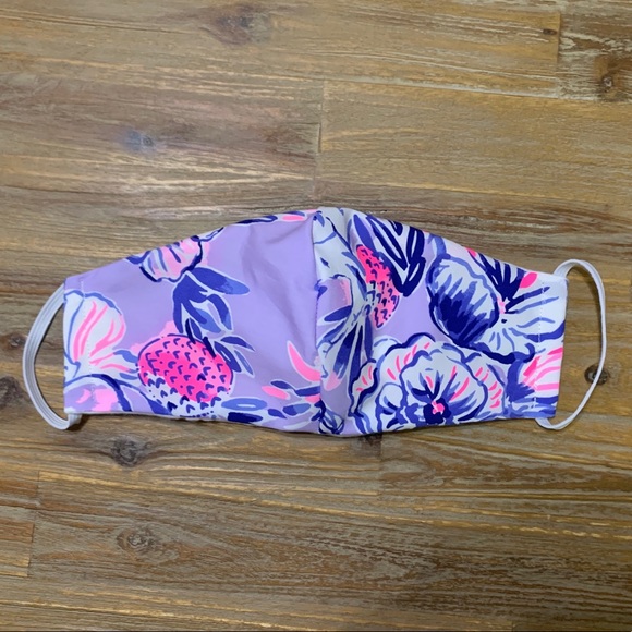 Lilly Pulitzer Fabric Face Mask - Picture 2 of 6